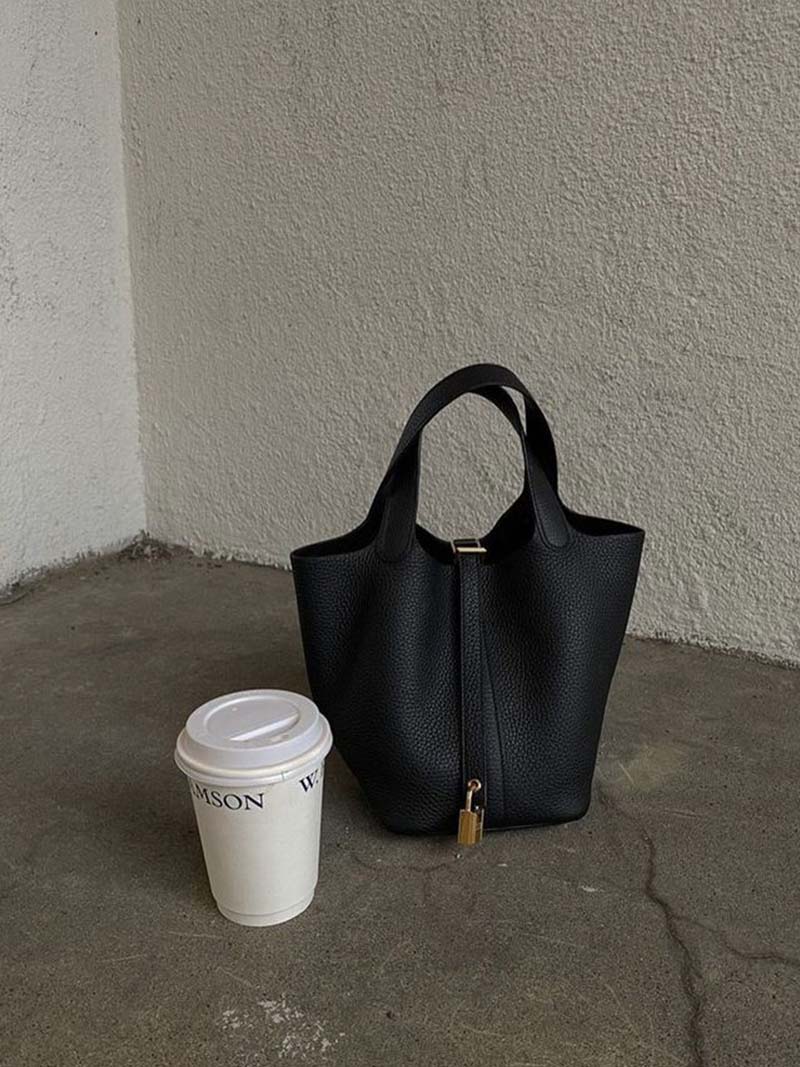 Sennie Bucket Bag