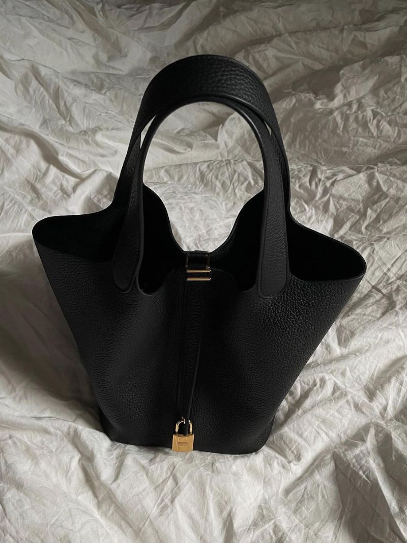 Sennie Bucket Bag